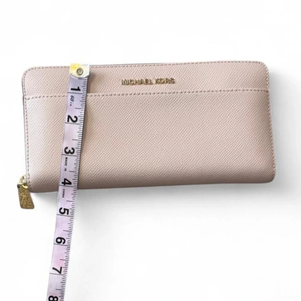 Michael Kors Soft Pink Leather Wallet‎